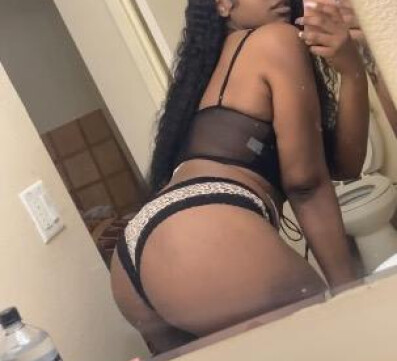 6'0 Chocolate Goddess 👅💋 Ready to please you